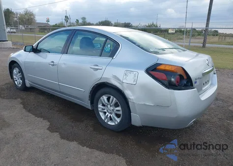 2011 Nissan Altima 2.5 S z USA, uszkodzony, nr VIN 1N4AL2AP9BN489366